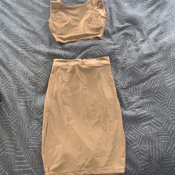 Custom 2 piece embellished set - Picture 5 of 8